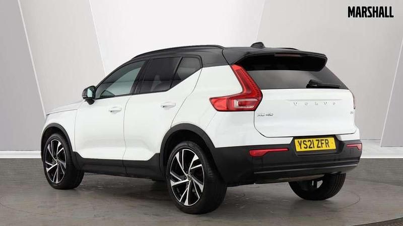 Used Volvo XC40 R-Design Pro 197 HP (144 kW) 2021 White SUV