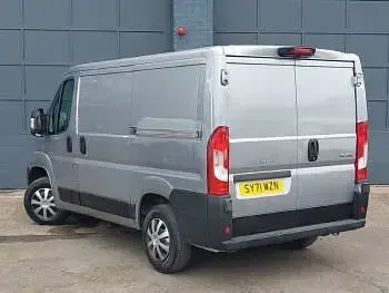 Second-hand Peugeot Boxer 120 CP (88 kW) 2021 Gri Van