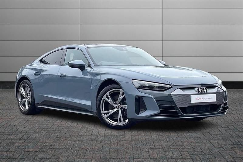 Used Audi e-tron GT quattro Design 389 kW (530 HP) 2022 Kemora grey Sedan