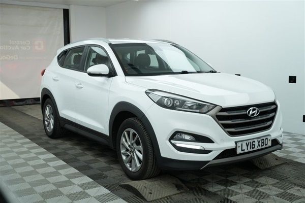 White Used 2016 Hyundai Tucson SE SUV | £8,690 (Fair price) - Image 1/1