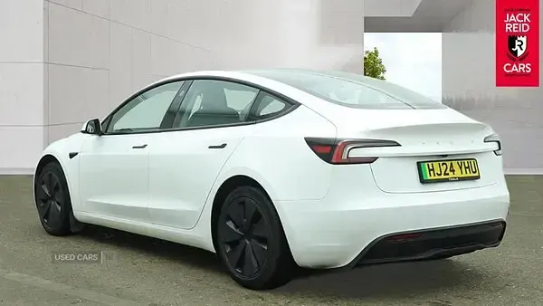 Used Tesla Model 3 RWD 208 kW (283 HP) 2024 White Sedan