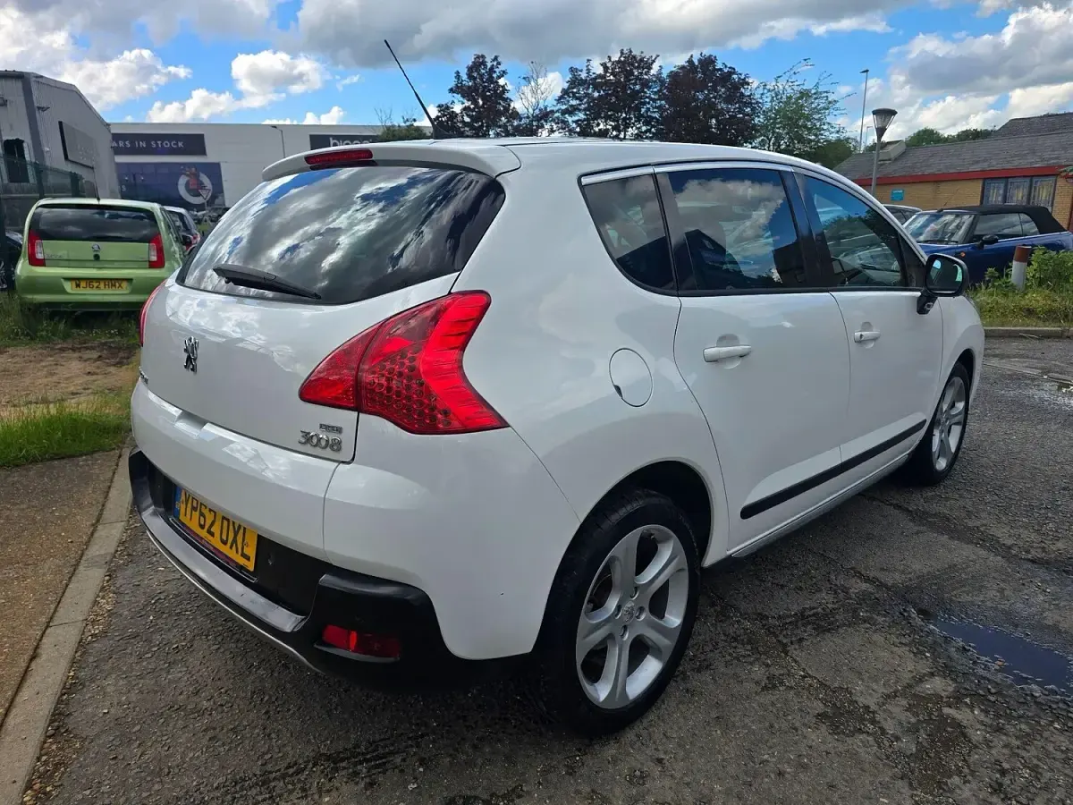 Used Peugeot 3008 Allure 2013 White Estate
