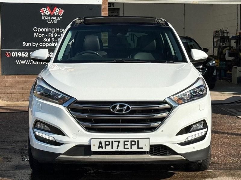 Used Hyundai Tucson Premium SE 185 HP (136 kW) 2017 White SUV
