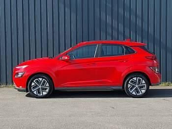 Used Hyundai Kona SE 100 kW (136 HP) 2021 Red SUV