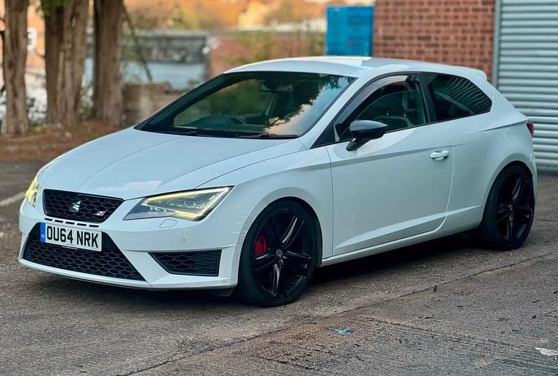 Used Seat Leon CUPRA 2014 White Hatchback
