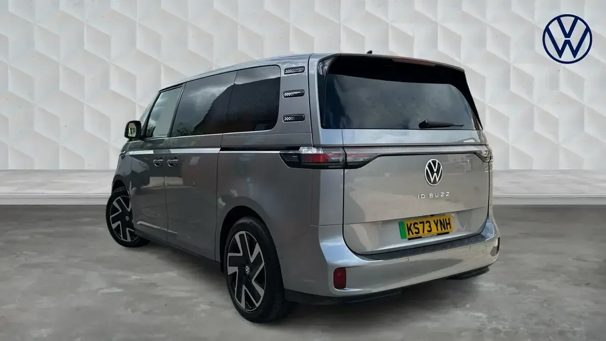 Used VW ID. Buzz Pro 150 kW (204 HP) 2024 Silver MPV