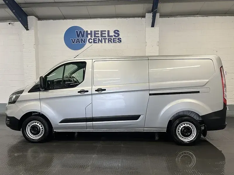Used Ford Transit Custom S 130 HP (95 kW) 2023 Silver Van