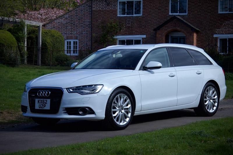 Usado Audi A6 Comfort 2012 Branco Carrinha