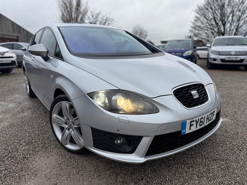 Used Seat Leon FR 170 HP (125 kW) 2011 Silver Hatchback