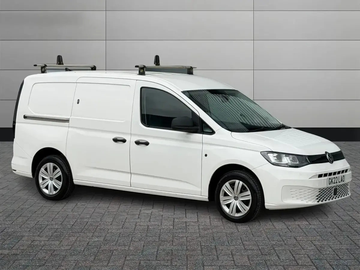 Used VW Caddy Maxi S 122 HP (89 kW) 2022 White MPV