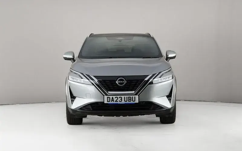 Used Nissan Qashqai Tekna 190 HP (139 kW) 2023 Silver SUV