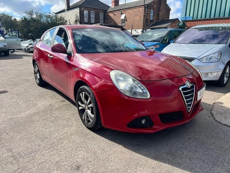 Red Used 2011 Alfa Romeo Giulietta Lusso Hatchback | £999 (Good price) - Image 1/4