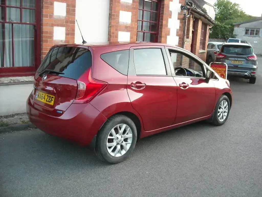 Used Nissan Note Acenta Premium 90 HP (66 kW) 2014 Red Hatchback