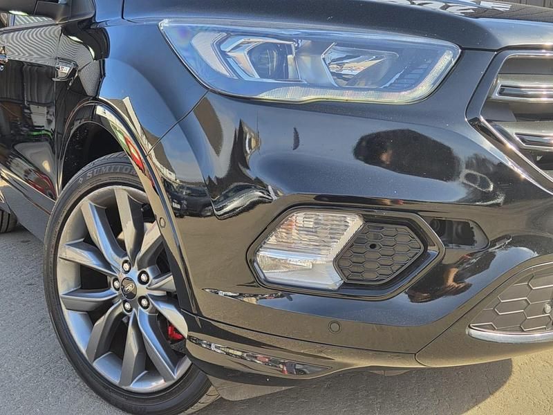 Usado Ford Kuga ST-Line 180 HP (132 kW) 2019 Preto SUV