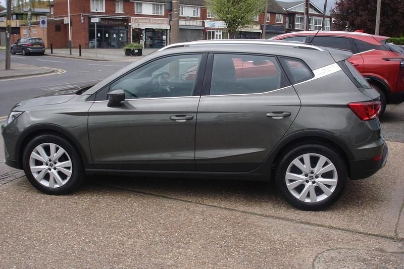 Used Seat Arona Xperience 2023 Cliff grey metallic SUV