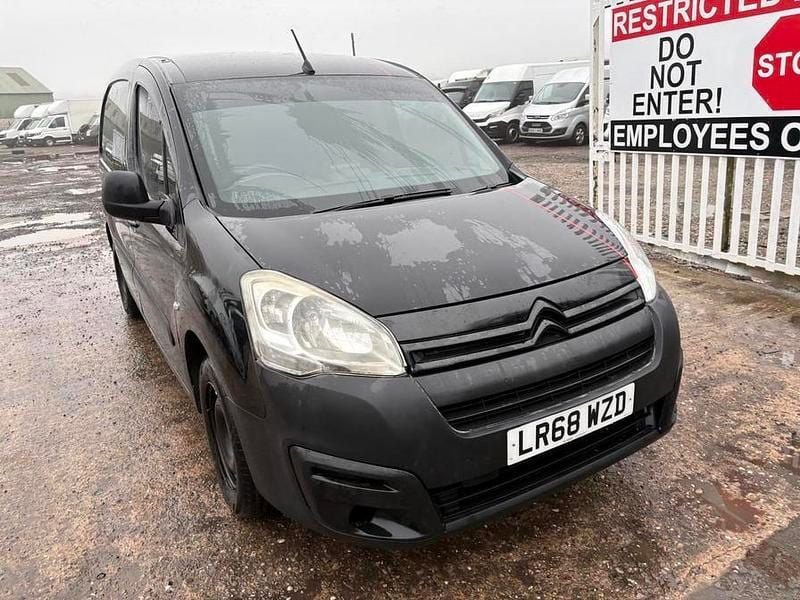 Black Used 2018 Citroën Berlingo MPV | £3,295 (Super price) - Image 1/4