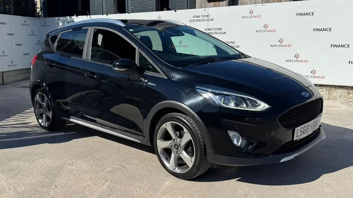 Used Ford Fiesta Active 100 HP (73 kW) 2018 Black Hatchback