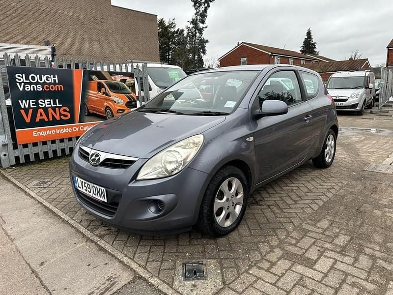 Used Hyundai i20 Comfort 101 HP (74 kW) 2009 Grey Hatchback