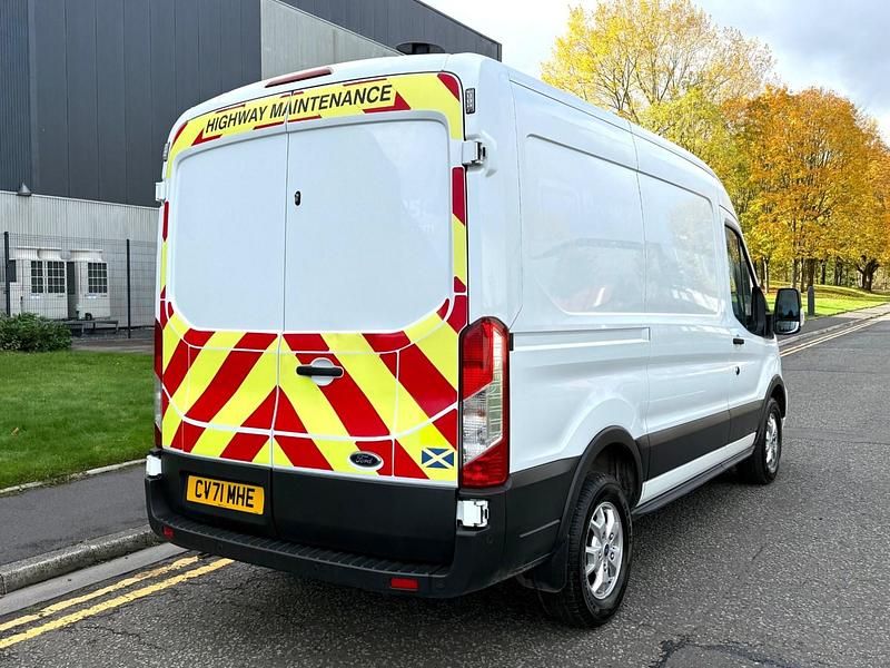 Used Ford Transit Limited 170 HP (125 kW) 2021 White Van