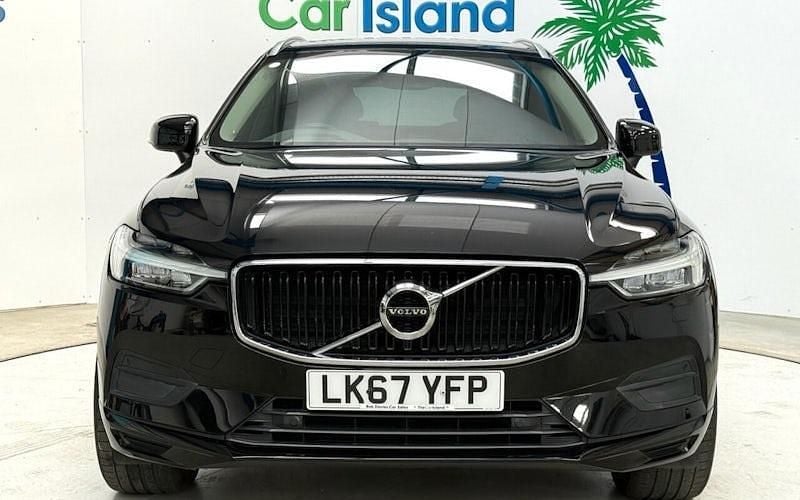Used Volvo XC60 Momentum 190 HP (139 kW) 2018 Black SUV