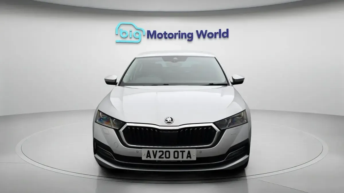 Used Skoda Octavia SE L First Edition 150 HP (110 kW) 2020 Silver Hatchback