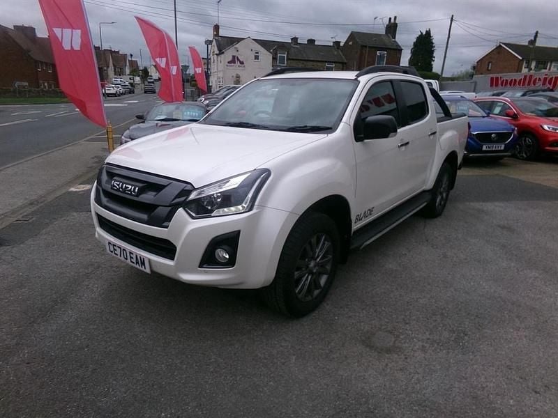 Used Isuzu Pick up 164 HP (120 kW) 2020 White Pickup