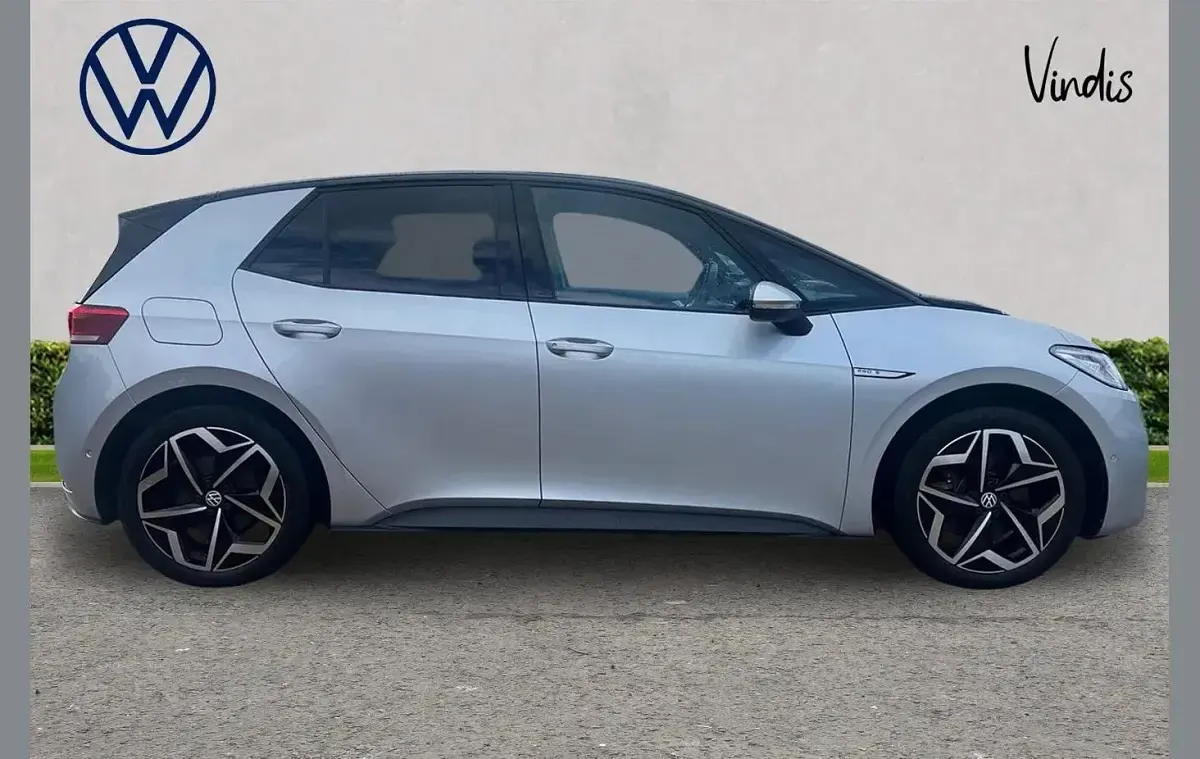 Used VW ID.3 Pro 150 kW (204 HP) 2023 Silver Hatchback