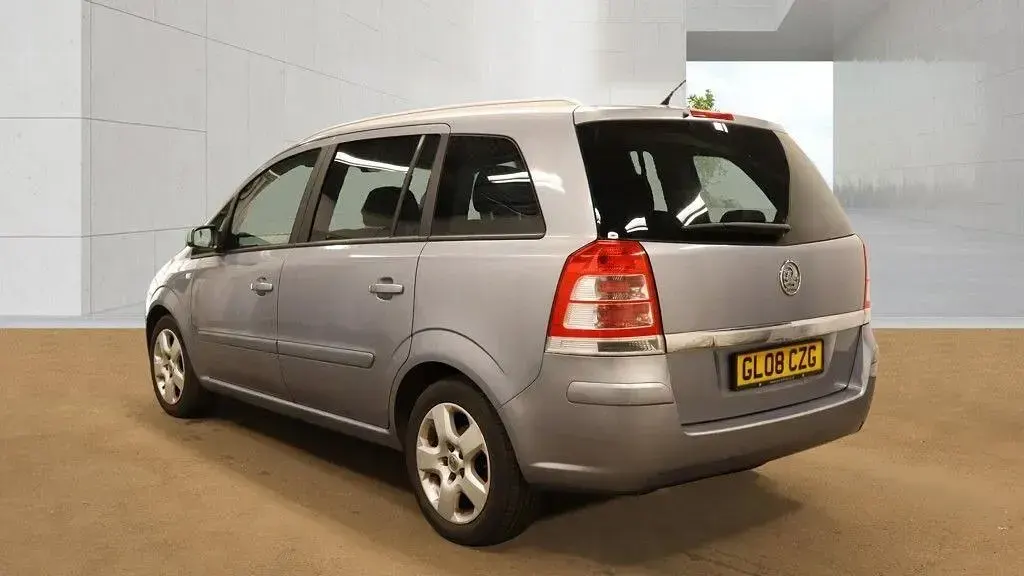 Second-hand Vauxhall Zafira 2008 Argintiu Monovolum