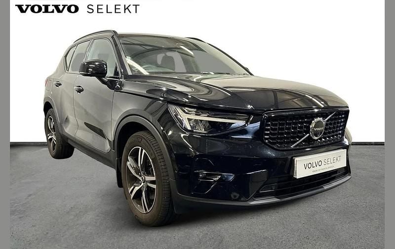 Black Used 2023 Volvo XC40 Plus SUV | £29,150 (Fair price) - Image 1/3