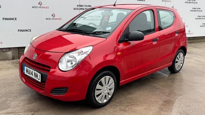 Used Suzuki Alto 68 HP (50 kW) 2014 Red Hatchback