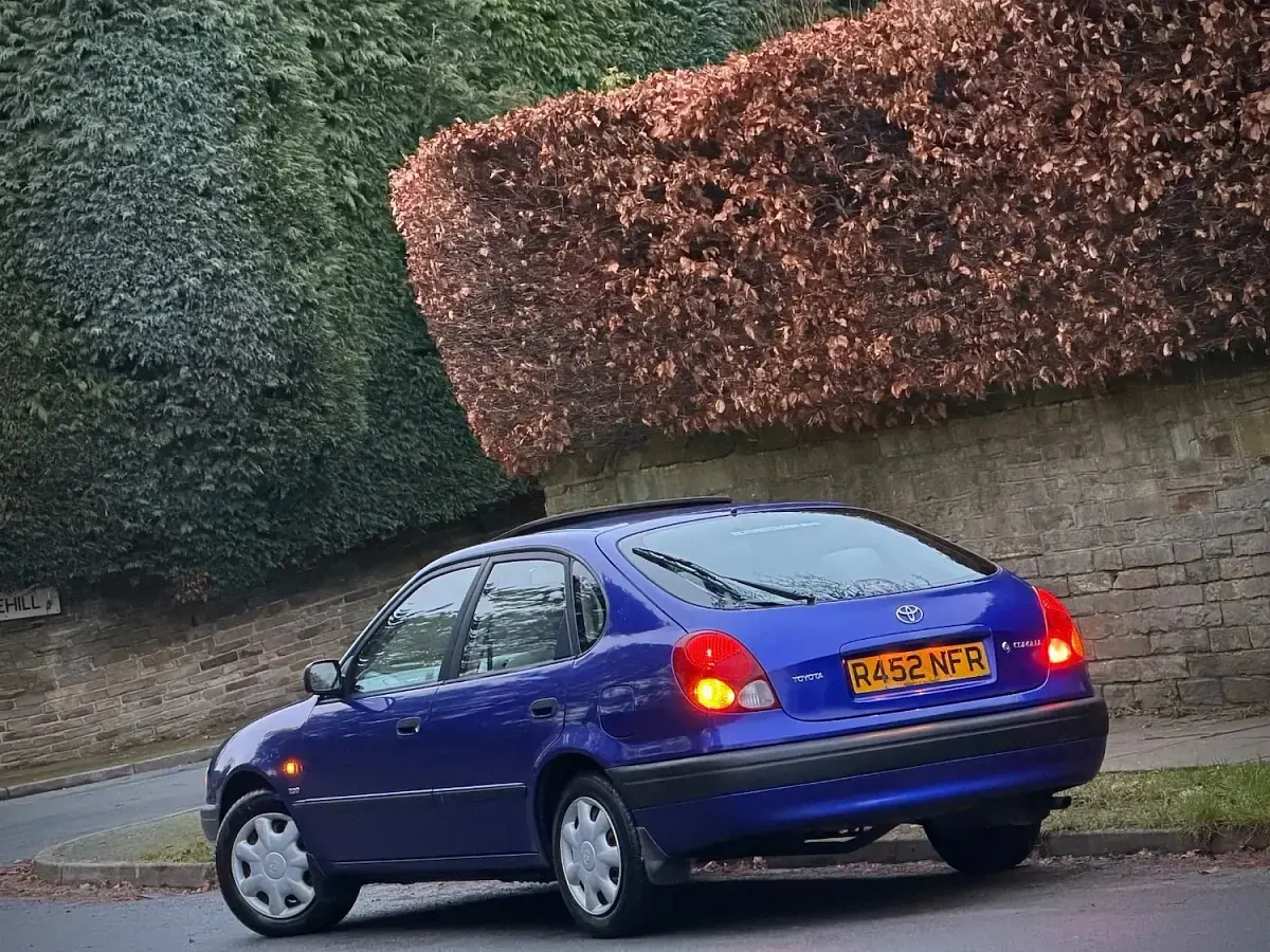 Used Toyota Corolla 72 HP (52 kW) 1997 Blue Hatchback