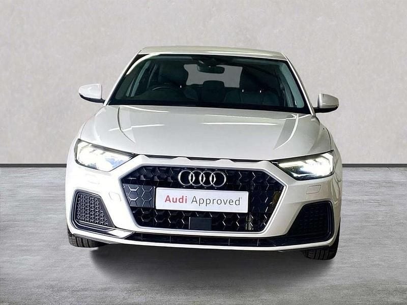 Used Audi A1 Sport 94 HP (69 kW) 2023 White SUV