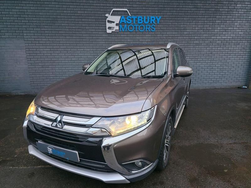 Used Mitsubishi Outlander 2017 Brown SUV