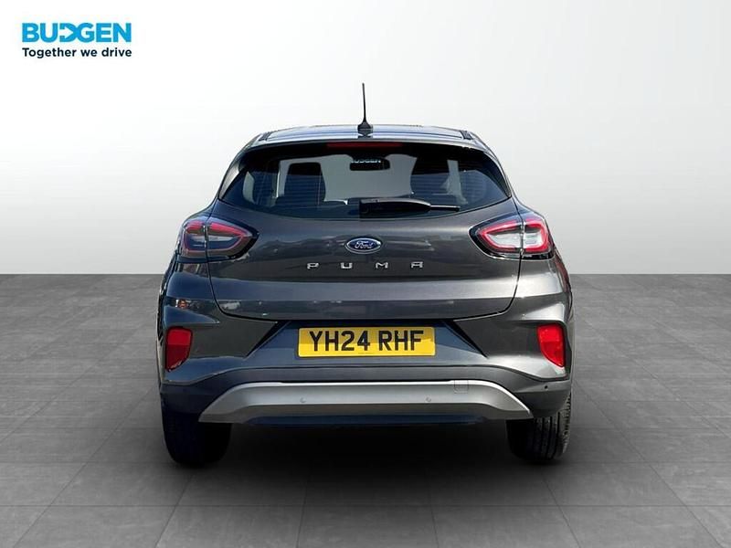 Usado Ford Puma Titanium 125 HP (91 kW) 2024 Cinzento SUV