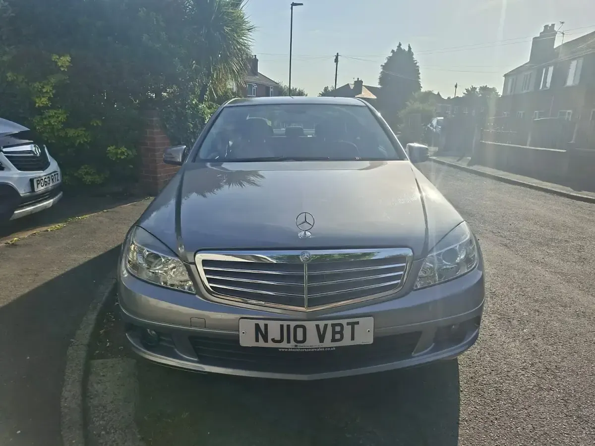 Used Mercedes C180 SE 2010 Silver Sedan