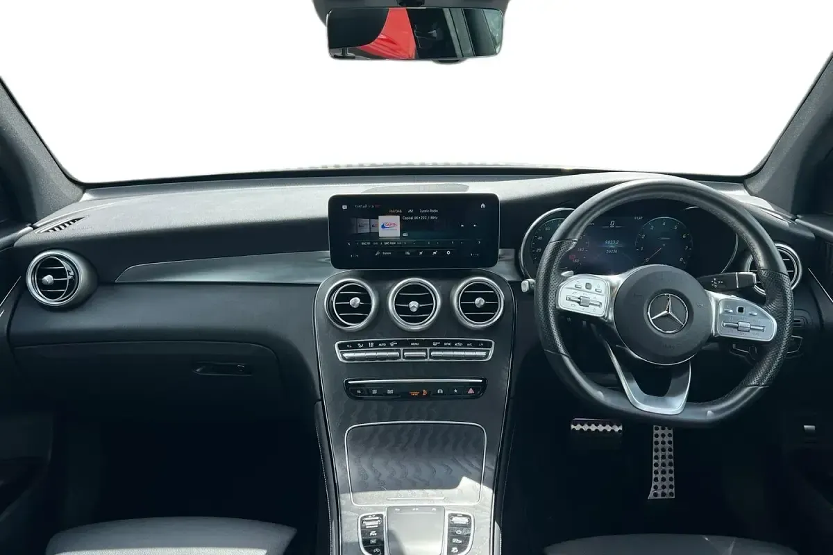 Used Mercedes GLC300 AMG Line Premium Plus 258 HP (189 kW) 2020 Grey SUV