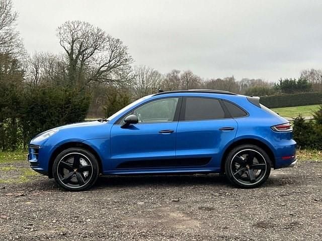 Used Porsche Macan Turbo 440 HP (323 kW) 2020 Blue SUV