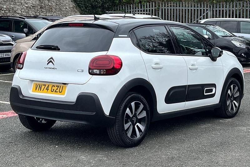 Used Citroën C3 PureTech 82 HP (60 kW) 2024 White Hatchback