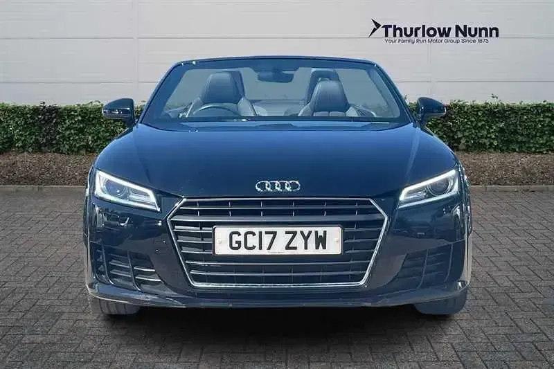 Usado Audi TT Roadster Sport 180 HP (132 kW) 2017 Preto Cabrios