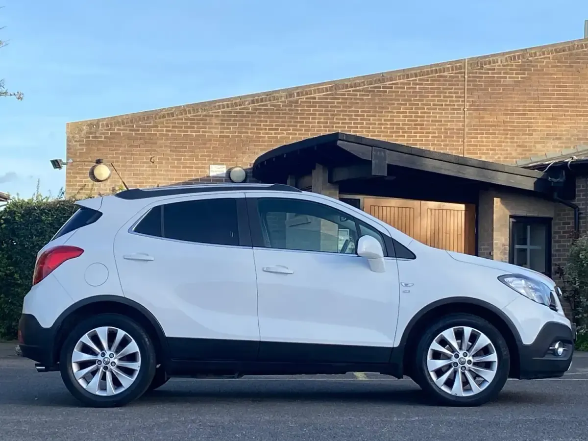 Second-hand Vauxhall Mokka S 140 CP (102 kW) 2016 Alb SUV