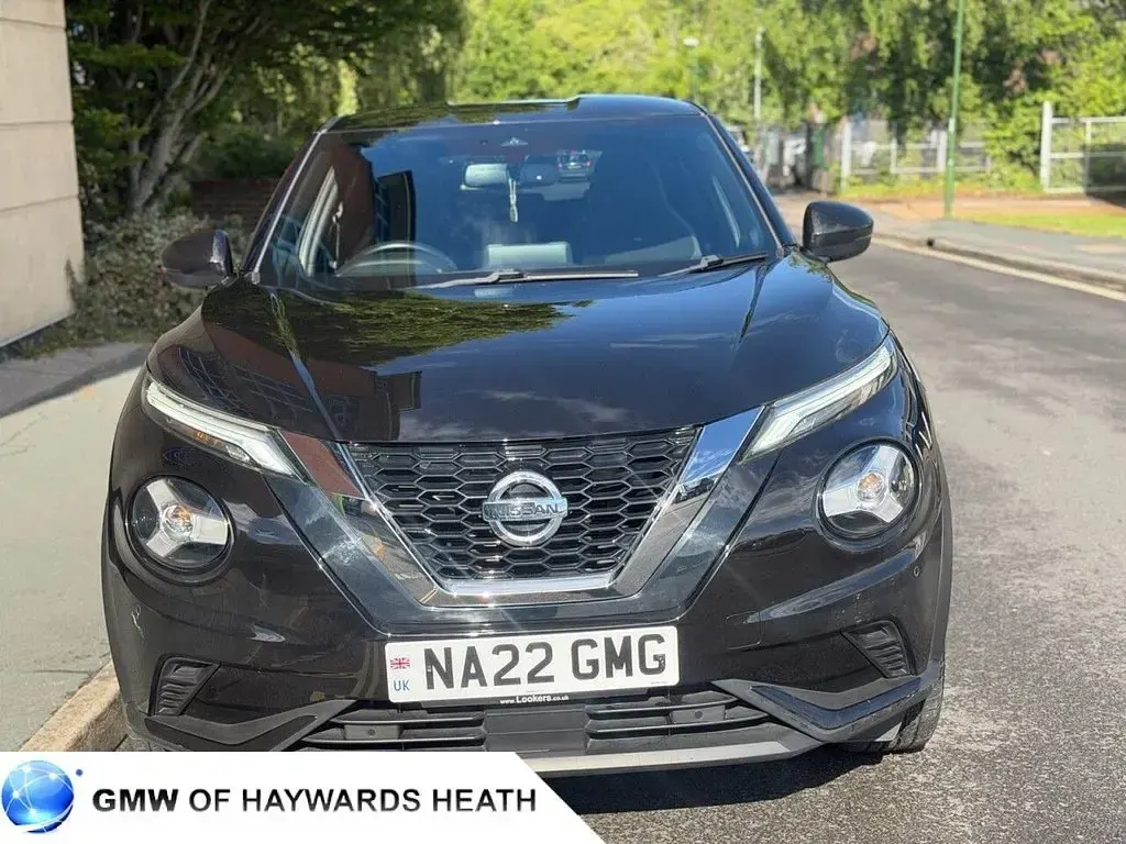 Used Nissan Juke N-Connecta 114 HP (83 kW) 2022 Black SUV
