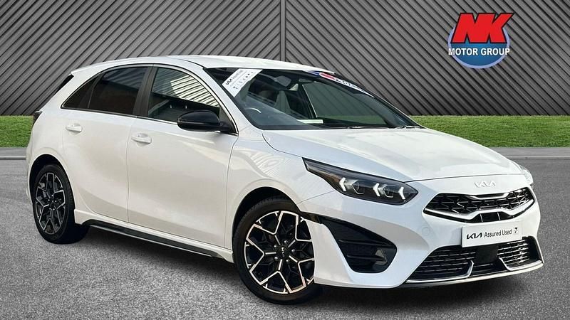 White Used 2025 Kia Ceed 2 Hatchback | £21,999 (A bit pricey) - Image 1/4
