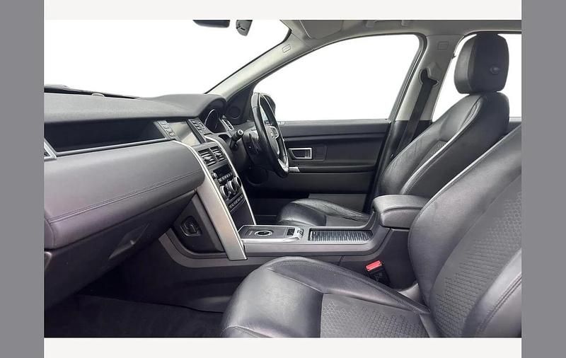 Used Land Rover Discovery Sport SE 180 HP (132 kW) 2016 Brown SUV