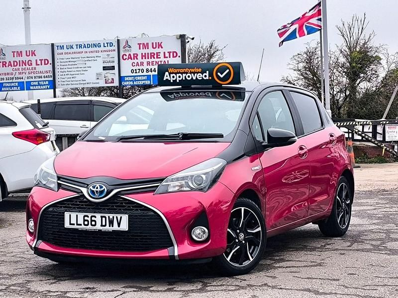 Used Toyota Yaris Hybrid Design 2016 Red Hatchback