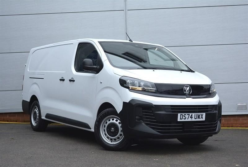 White New 2024 Vauxhall Vivaro Van | £23,450 (Fair price) - Image 1/4