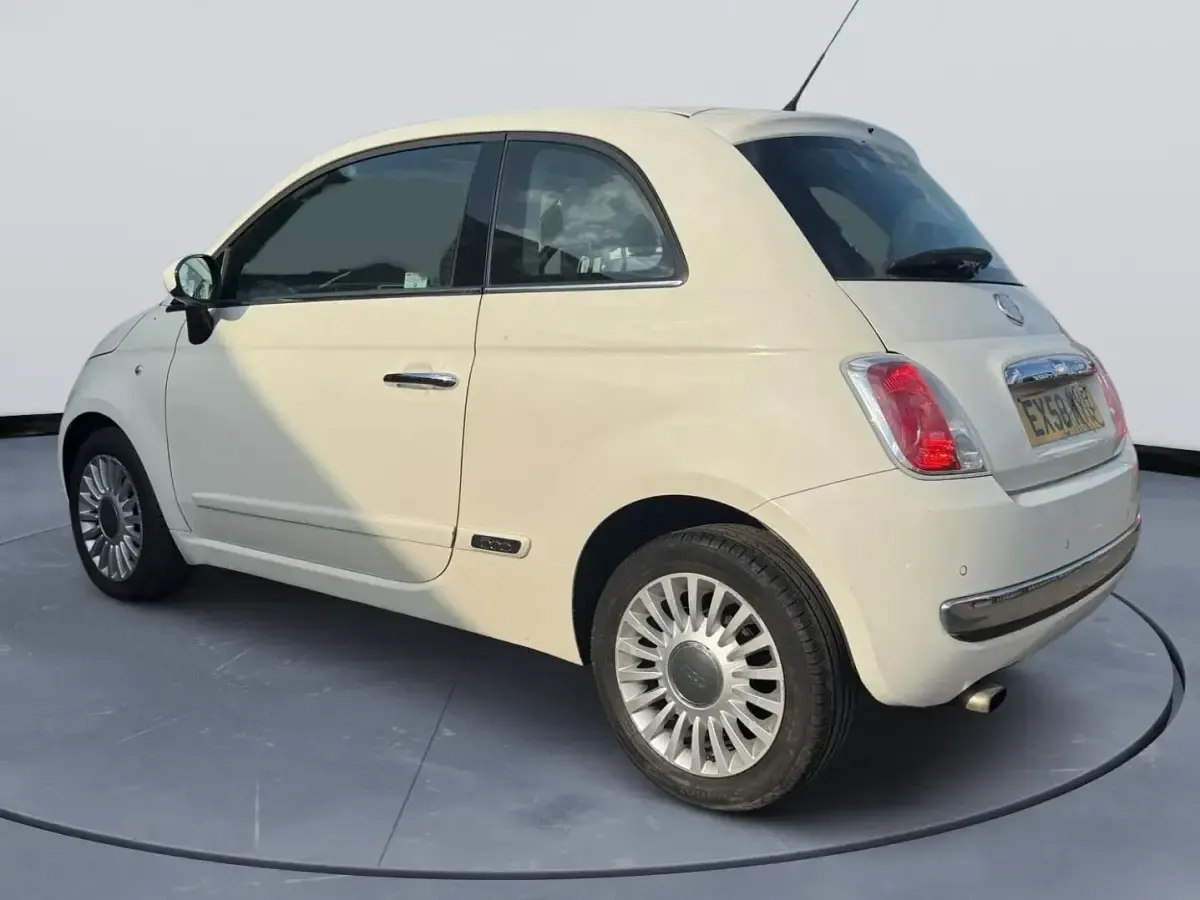 Used Fiat 500 Lounge 69 HP (50 kW) 2008 White Hatchback