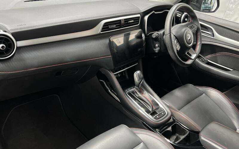 Used MG ZS Exclusive 111 HP (81 kW) 2023 Black Sedan