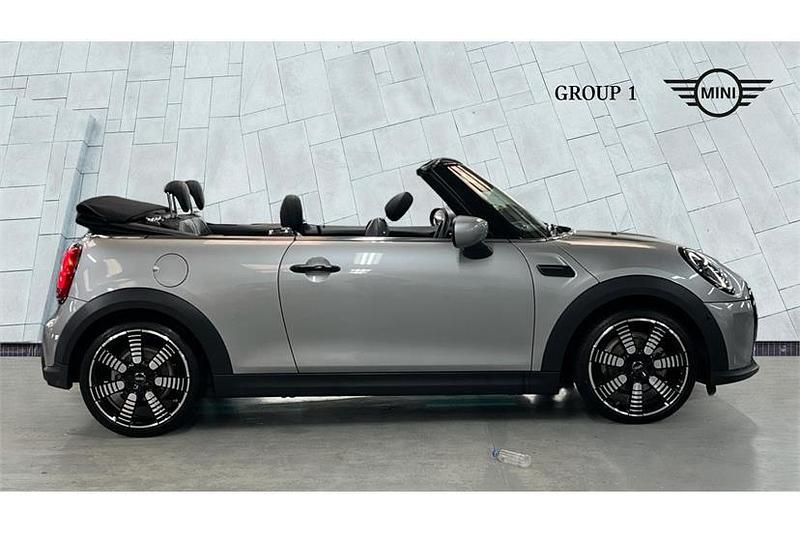 Used Mini Cooper Cabriolet Exclusive 136 HP (100 kW) 2024 Silver Cabriolet