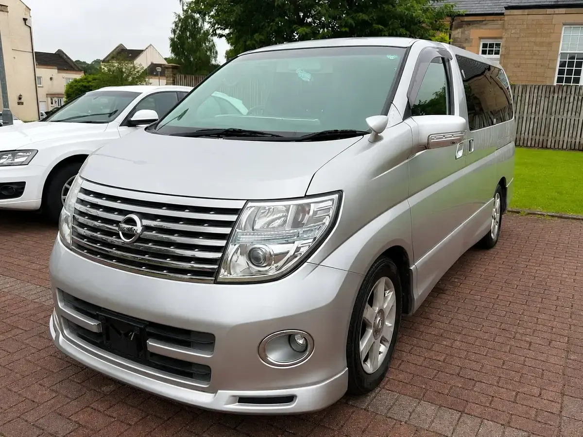 Used Nissan Elgrand 2007 Silver MPV