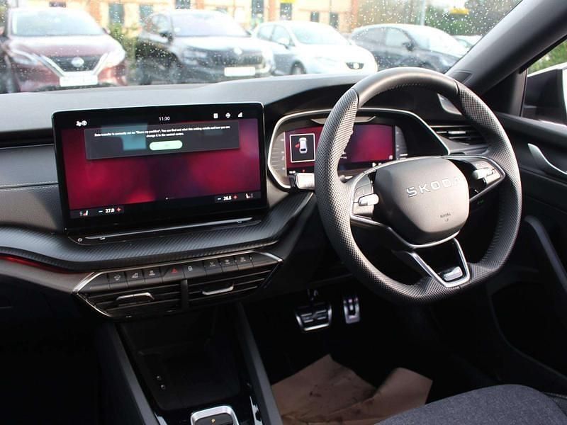 New Skoda Octavia SportLine 110 HP (80 kW) 2025 Black Estate